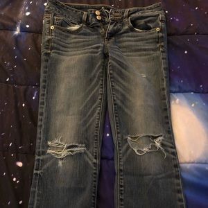 Distressed AE Crop Jeans